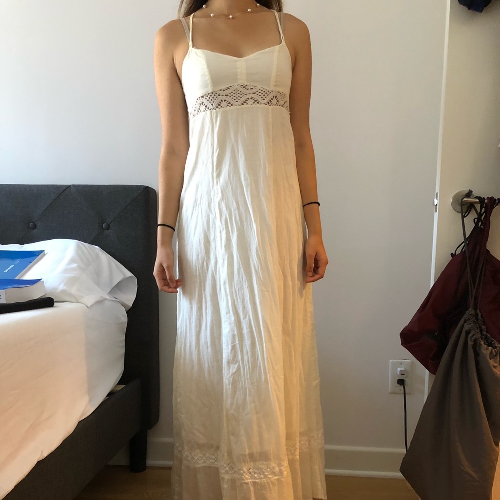 White maxi dress